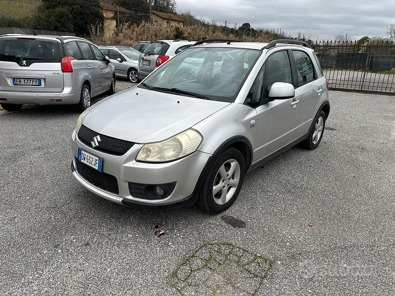 Usata Suzuki SX4 2009 Grigio SUV