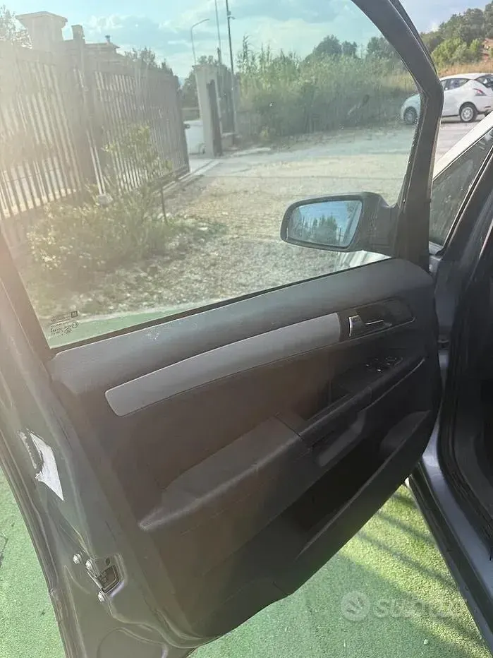 Usata Opel Zafira 116 CV (85 kW) 2009 Grigio Monovolume