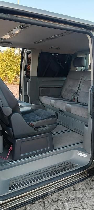 Usata VW Transporter 2006 Grigio Furgone
