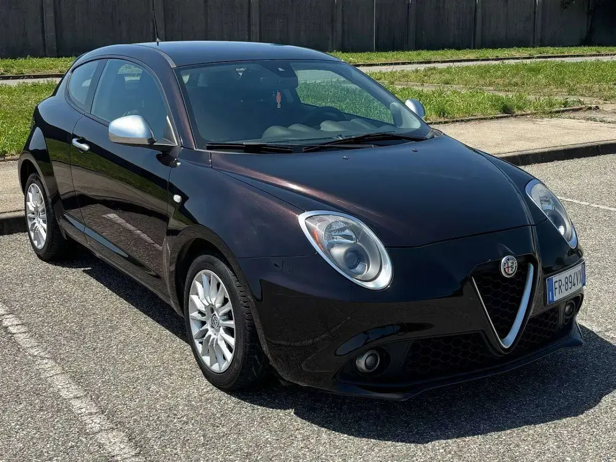 Usata Alfa Romeo MiTo Super 95 CV (69 kW) 2018 Nero Utilitaria