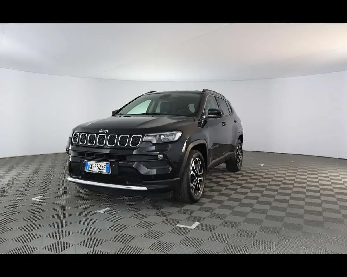 Usata Jeep Compass Limited 131 CV (96 kW) 2022 Carbon black SUV