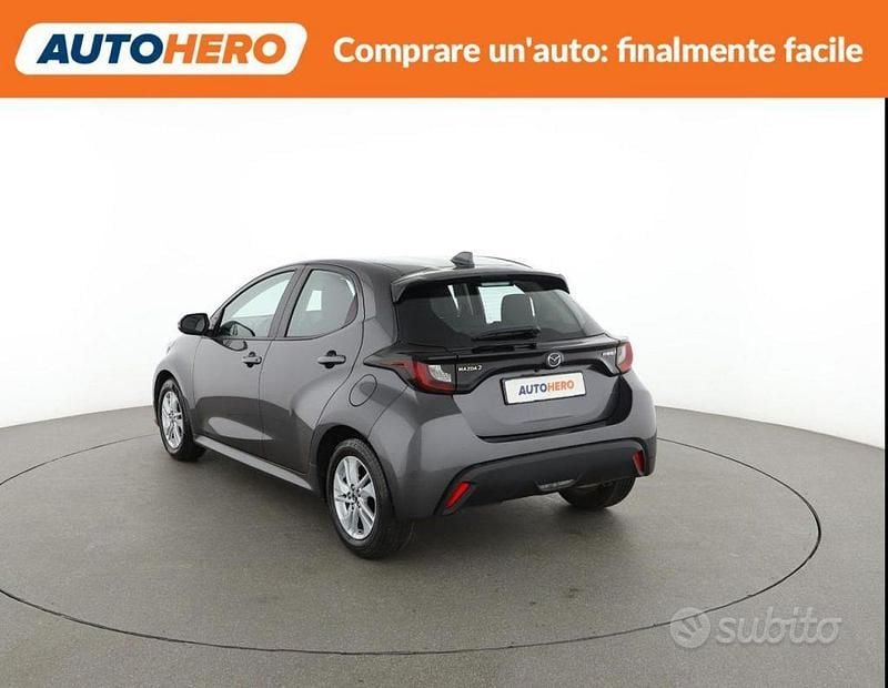 Begagnad Mazda 2 92 HK (67 kW) 2023 Svart Halvkombi