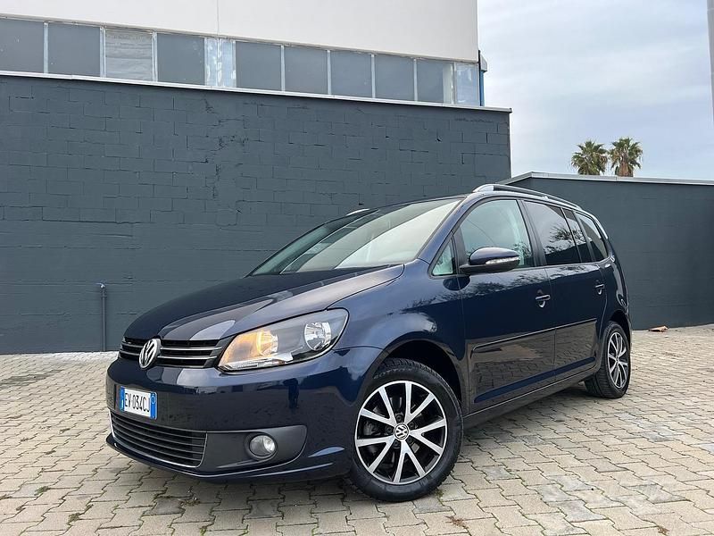 Blu Usata 2014 VW Touran Monovolume | 8999 € (Ottimo prezzo) - Immagine 1/4