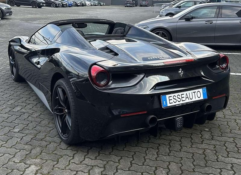 Usata Ferrari 488 670 CV (492 kW) 2017 Other Cabrio