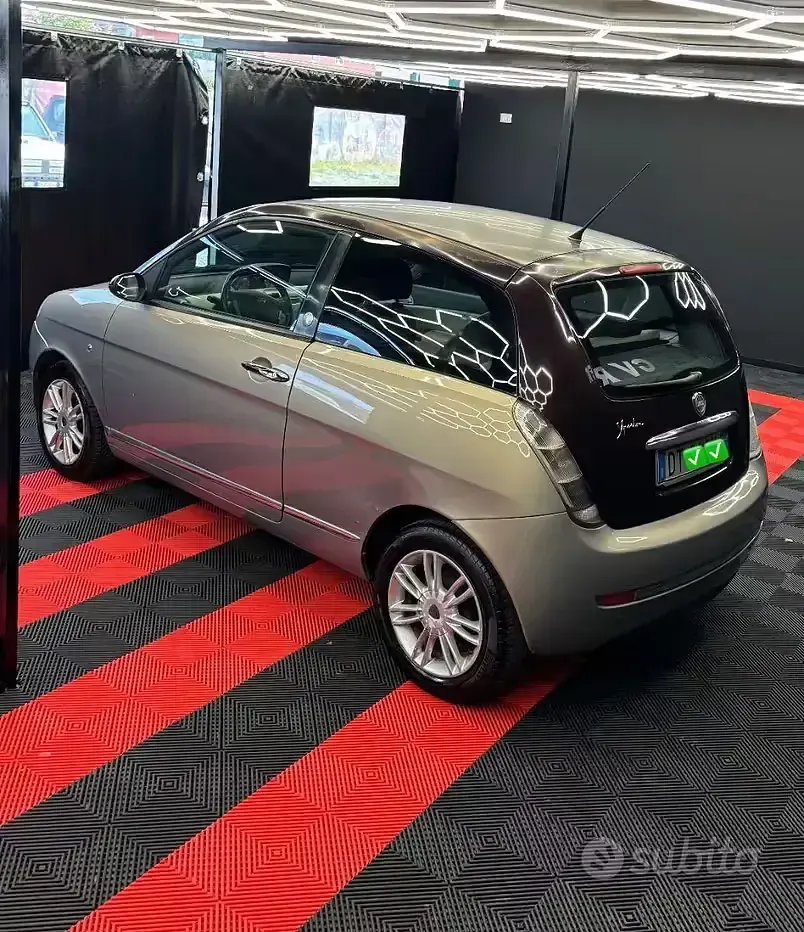 Usata Lancia Ypsilon 77 CV (56 kW) 2009 Utilitaria