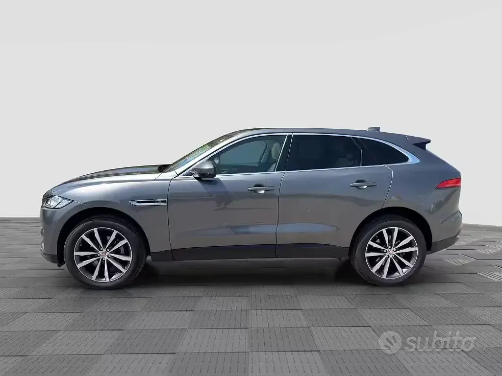 Usata Jaguar F-Pace Prestige 179 CV (131 kW) 2018 Grigio SUV
