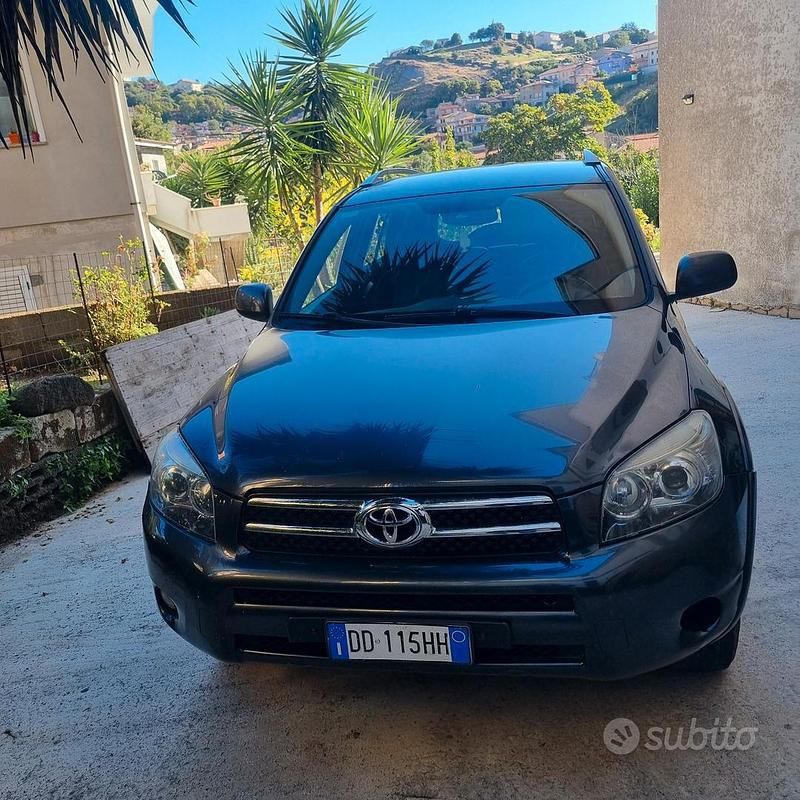 Usata Toyota RAV4 2006 Grigio SUV