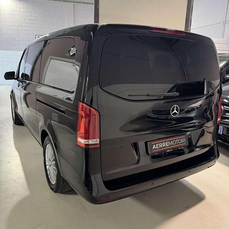 Usata Mercedes V220 163 CV (119 kW) 2019 Nero ossidiana Monovolume