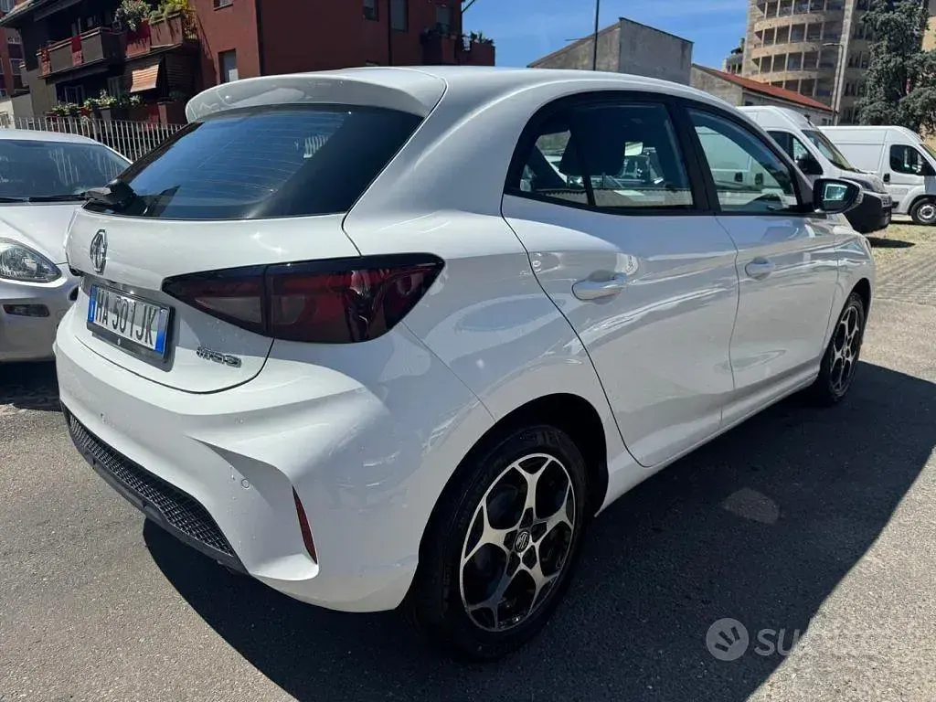 Nuova MG MG3 Comfort 116 CV (85 kW) 2025 Grigio Utilitaria
