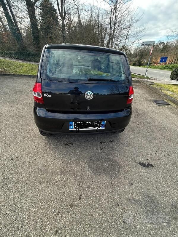 Usata VW Fox 54 CV (39 kW) 2007 Nero Utilitaria