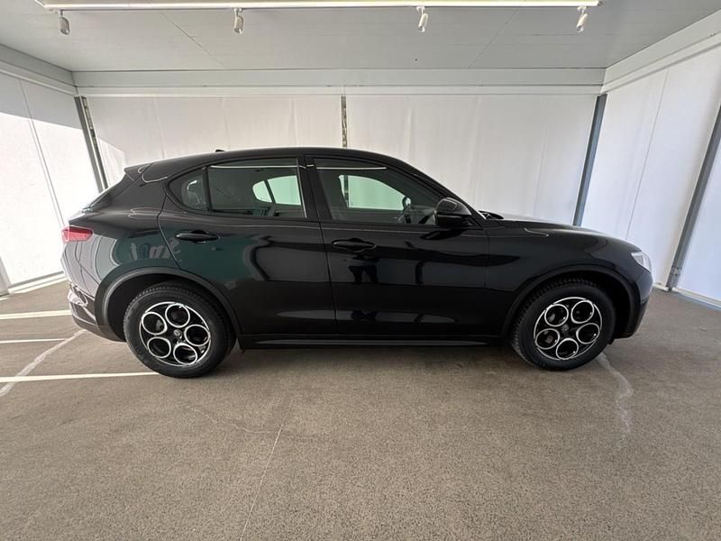 Usata Alfa Romeo Stelvio Business 190 CV (139 kW) 2022 Nero SUV