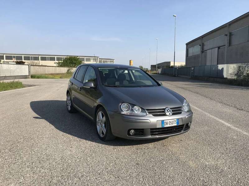 Usata VW Golf V Sportline 140 CV (102 kW) 2007 Grigio Berlina