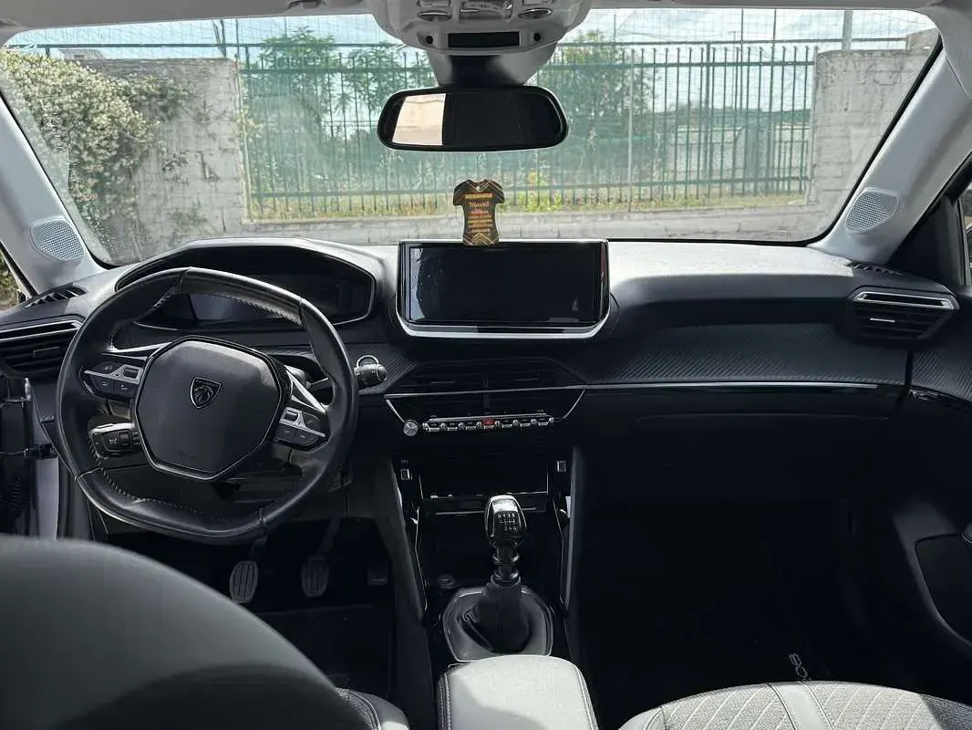 Usata Peugeot 208 Active 101 CV (74 kW) 2024 Utilitaria