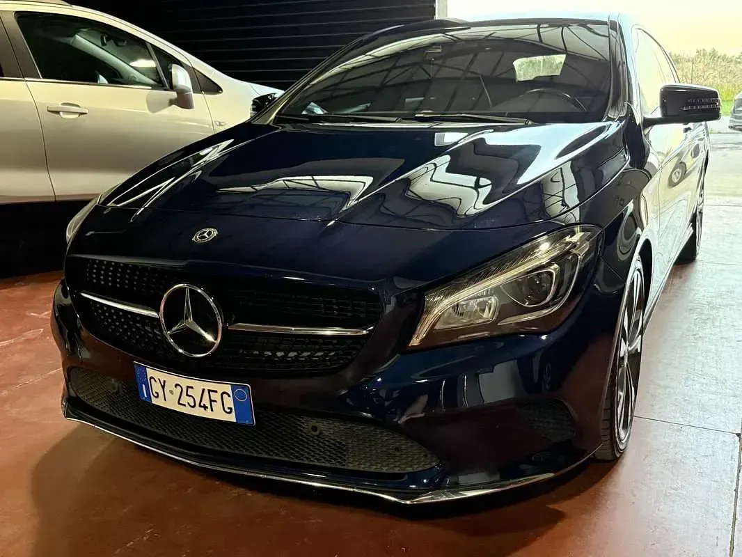 Usata Mercedes CLA220 Shooting Brake Premium 170 CV (125 kW) 2019 Station wagon