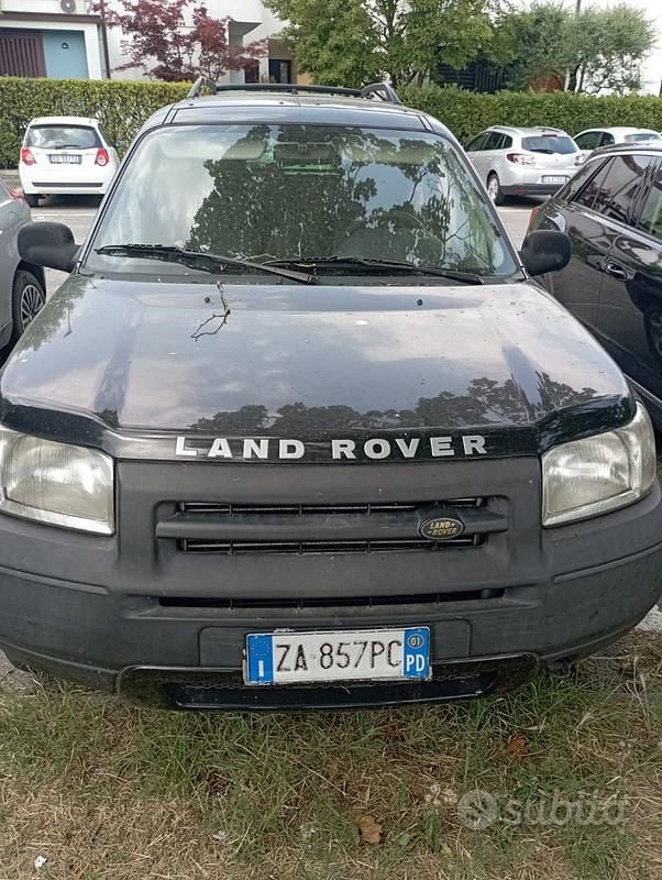 Usata Land Rover Freelander 97 CV (71 kW) 2001 Nero SUV