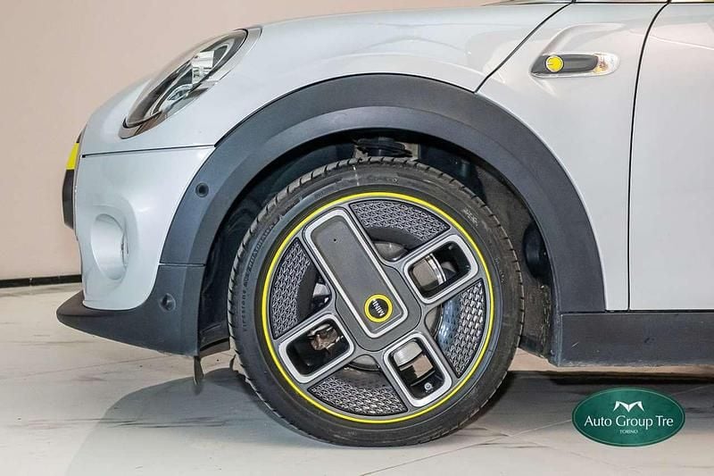 Usata Mini Cooper SE 75 kW (102 CV) 2020 Argento Utilitaria
