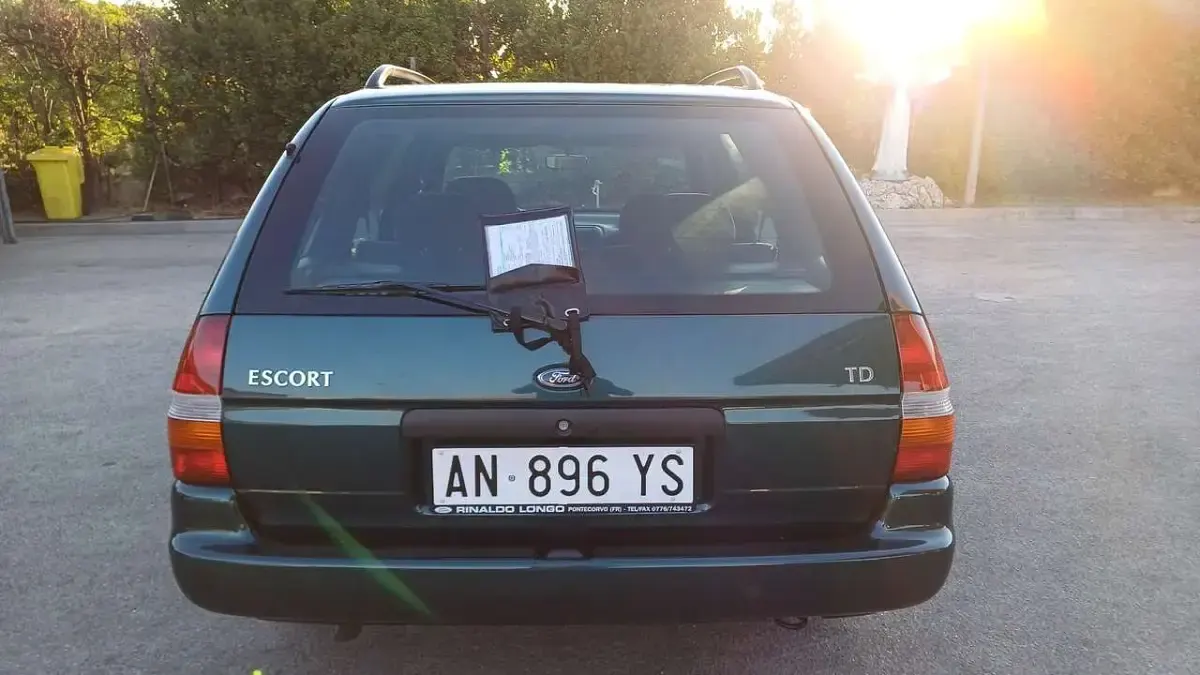 Usata Ford Escort Ghia 90 CV (66 kW) 1997 Other Station wagon