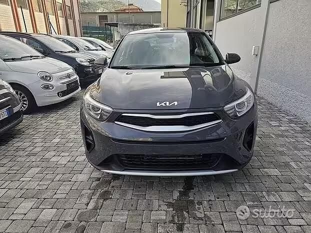Usata Kia Stonic Urban 84 CV (61 kW) 2023 Grigio SUV