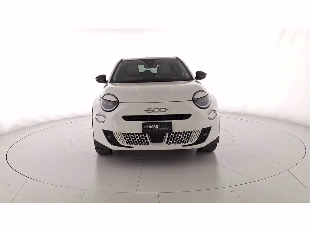Usata Fiat 600 La Prima 110 CV (80 kW) 2025 Bianco SUV
