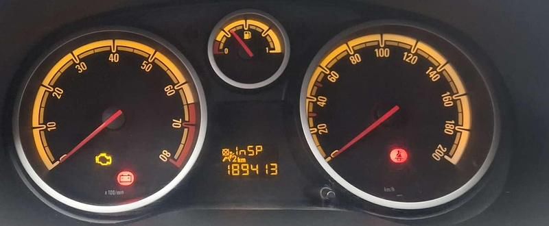 Usata Opel Corsa Club 65 CV (47 kW) 2013 Nero Utilitaria