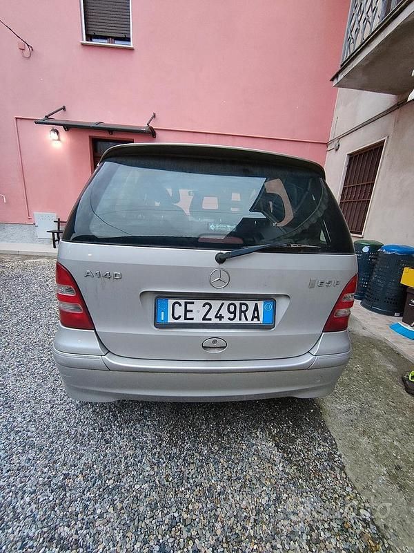 Usata Mercedes A140 82 CV (60 kW) 2003 Grigio Berlina