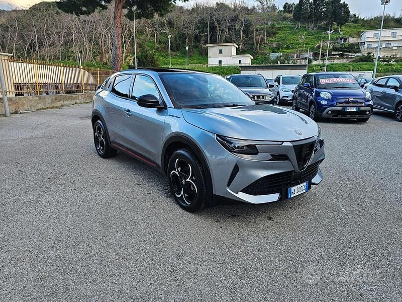 Nuova Alfa Romeo GT Junior Edizione Speciale 136 CV (100 kW) 2025 Grigio SUV