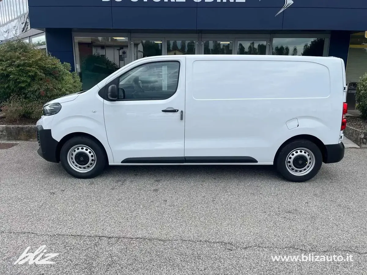 Usata Peugeot Expert S 120 CV (88 kW) 2024 Kaolin white Furgone