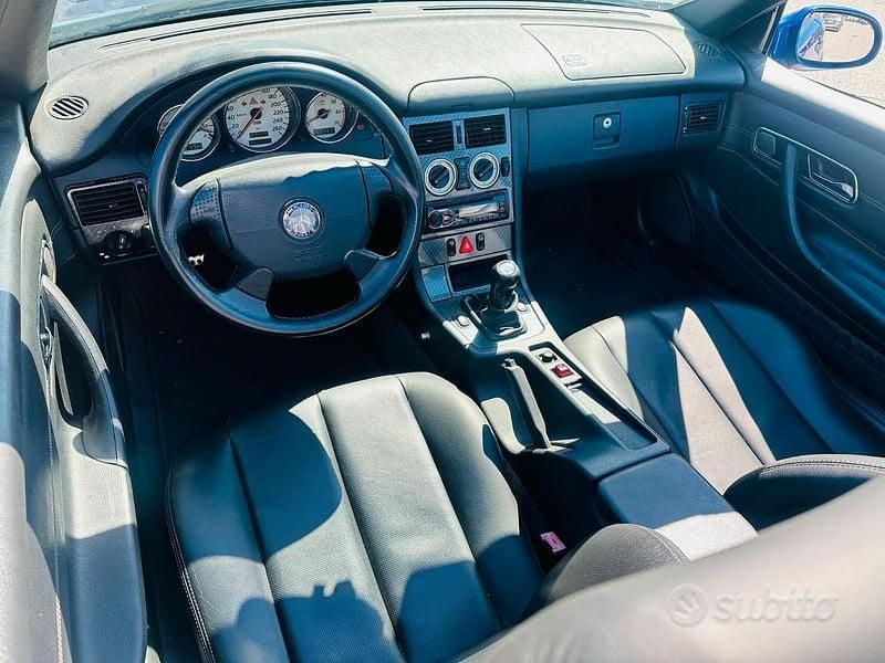 Usata Mercedes SLK200 192 CV (141 kW) 1999 Blu Cabrio