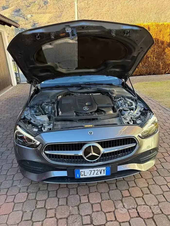 Usata Mercedes C220 200 CV (147 kW) 2022 Grigio Station wagon