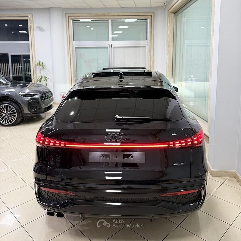 Nuova Audi Q5 Sportback Sport 204 CV (150 kW) 2026 Nero SUV
