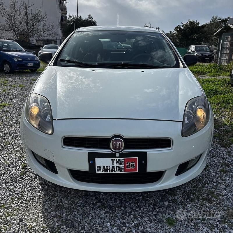 Usata Fiat Bravo Active 105 CV (77 kW) 2012 Bianco Utilitaria