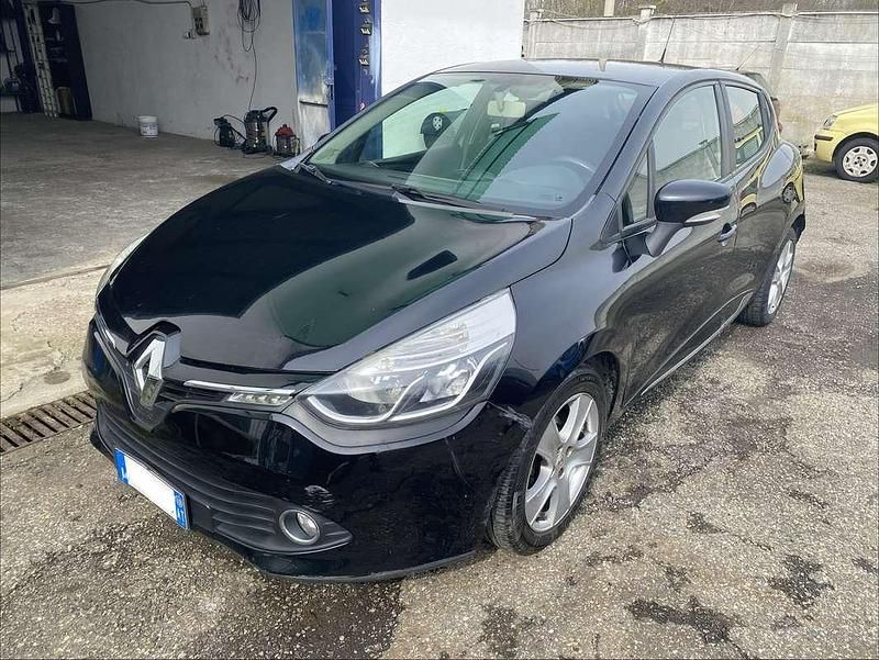 Usata Renault Clio IV Expression 75 CV (55 kW) 2013 Nero Berlina