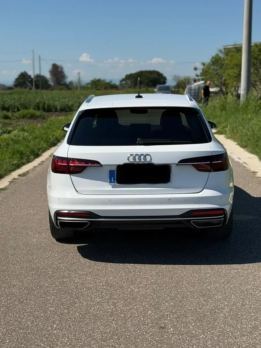 Usata Audi A4 Business 163 CV (119 kW) 2022 Bianco Station wagon