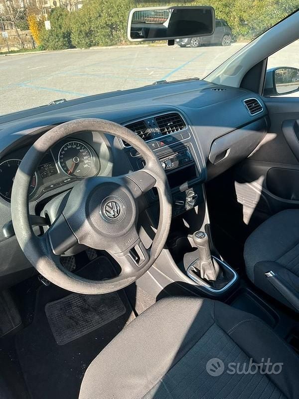 Usata VW Polo 75 CV (55 kW) 2009 Grigio Utilitaria