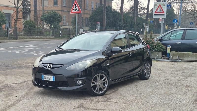 Usata Mazda 2 Inclusive 86 CV (63 kW) 2009 Nero Berlina