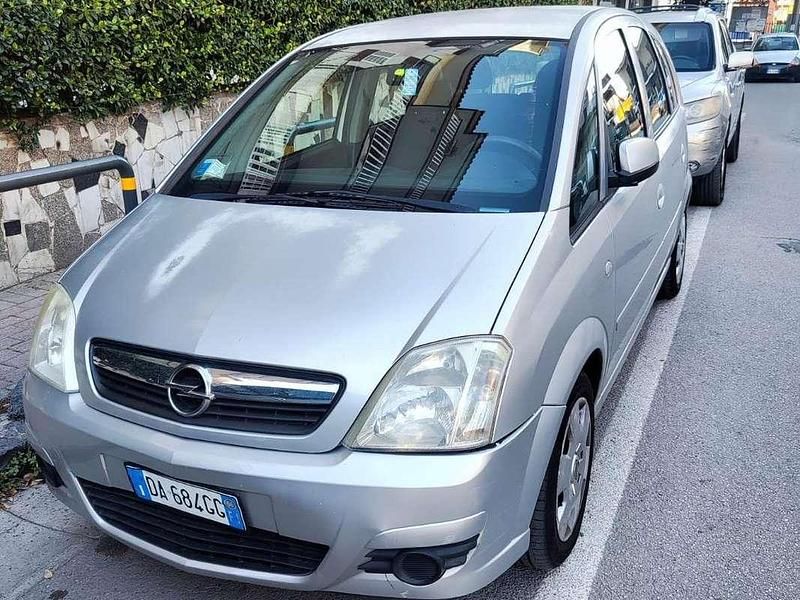 Usata 2007 Opel Meriva Club Monovolume | 2950 € (Cara) - Immagine 1/4