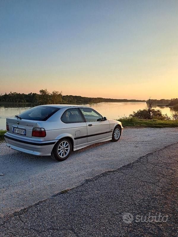 Usata BMW 318 1999 Grigio Coupé