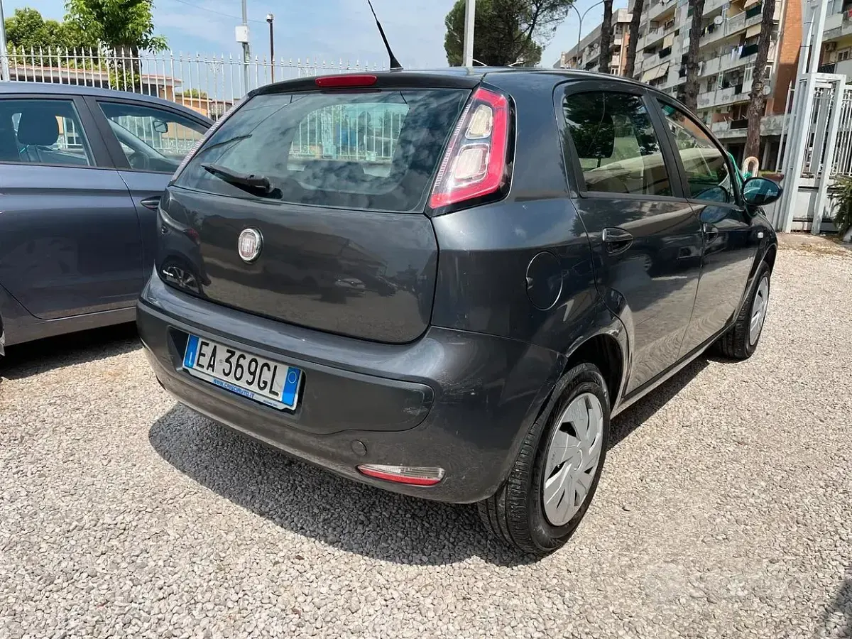Usata Fiat Punto Evo Dynamic 70 CV (51 kW) 2009 Grigio Utilitaria
