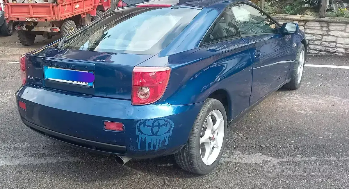 Usata Toyota Celica T2 143 CV (105 kW) 2002 Bluazzurro Coupé