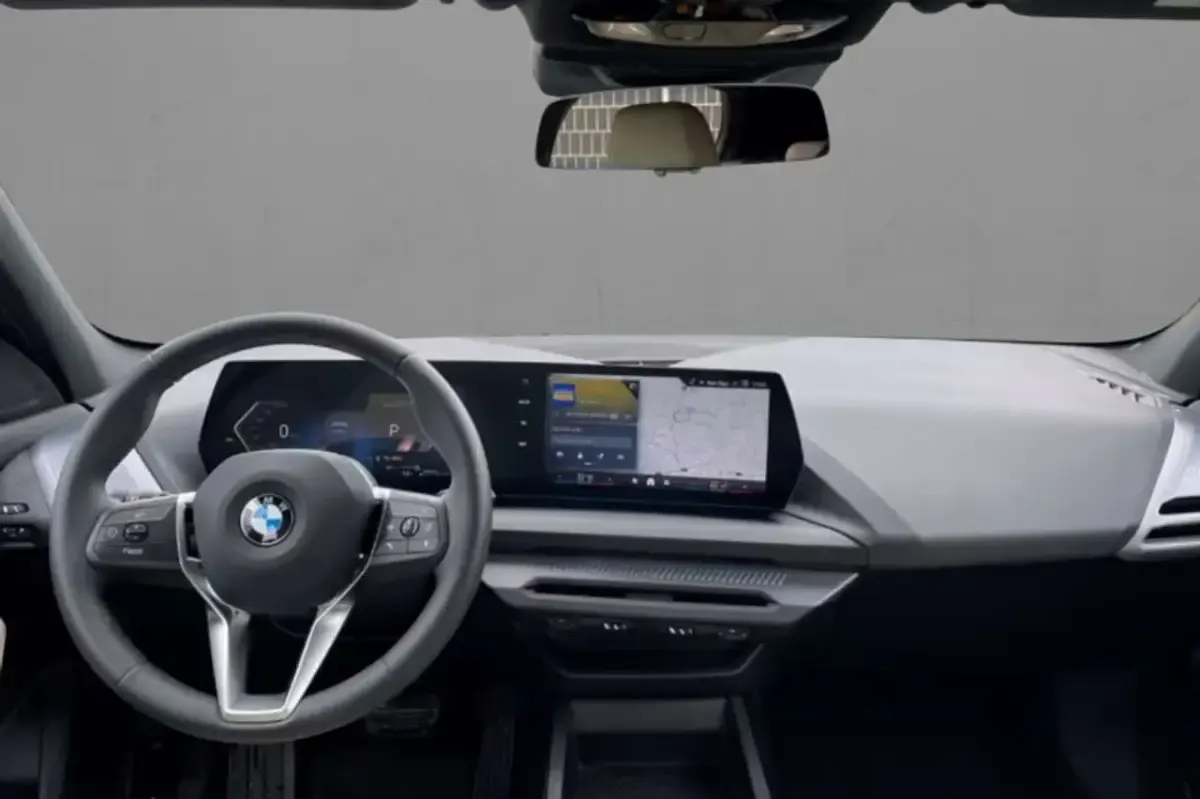 Usata BMW 120 M Sport 150 CV (110 kW) 2025 Blu/azzurro Utilitaria