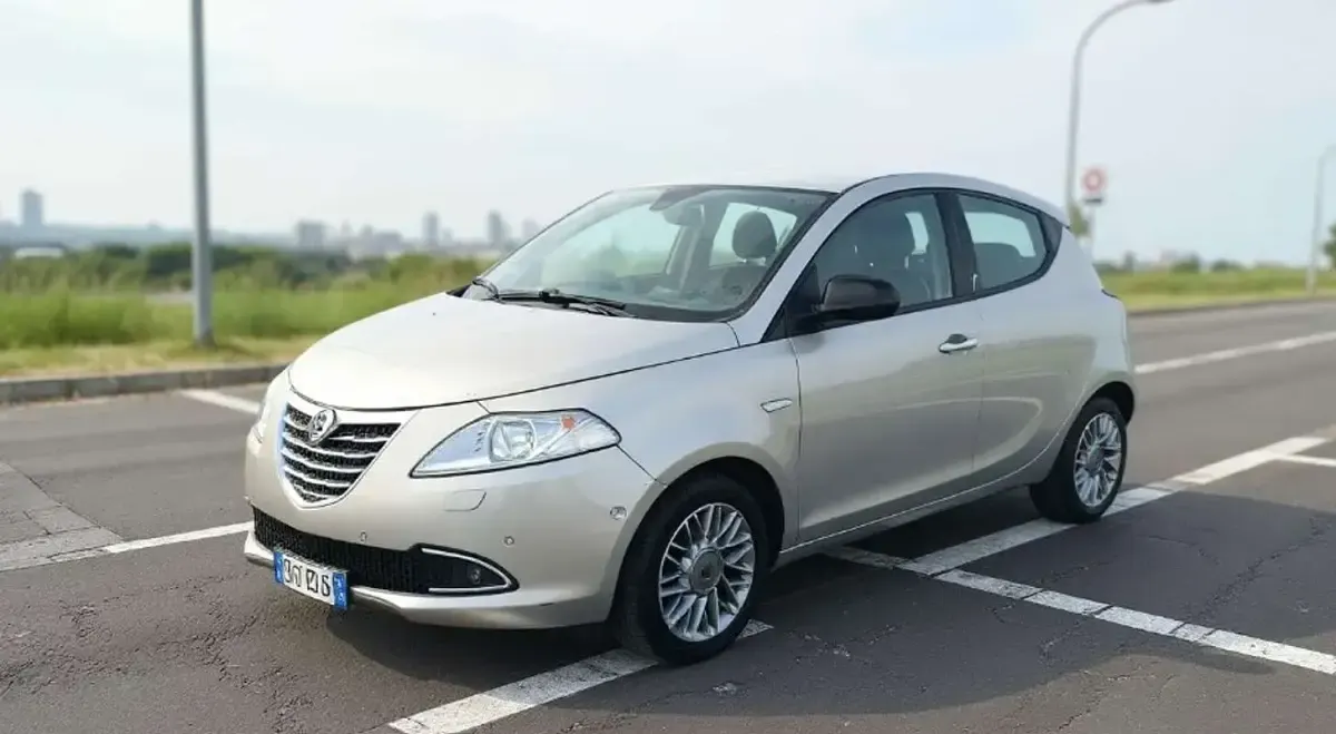 Usata Lancia Ypsilon S 86 CV (63 kW) 2011 Utilitaria