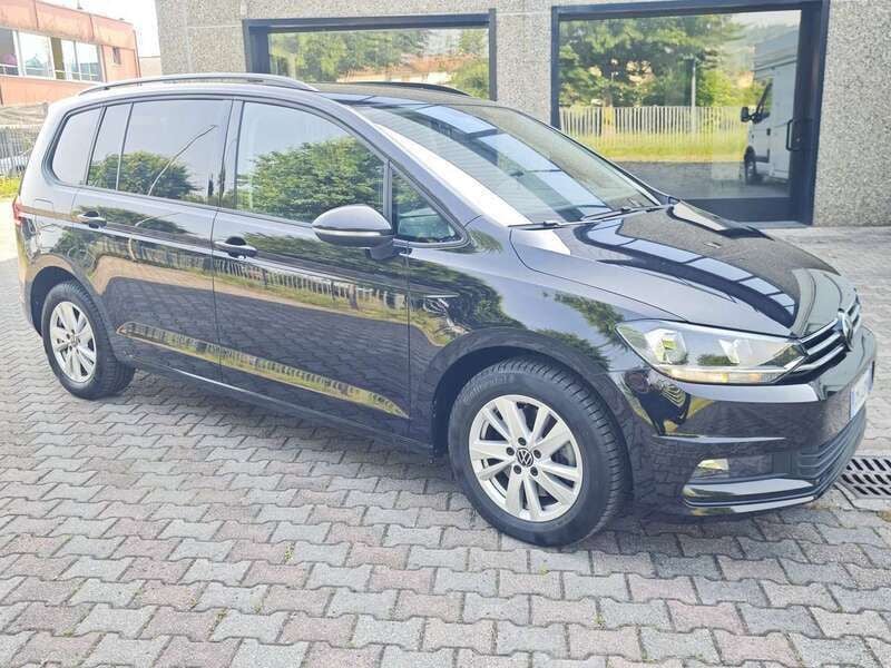 Other Usata 2023 VW Touran Business Monovolume | 30.900 € (Buon prezzo) - Immagine 1/4