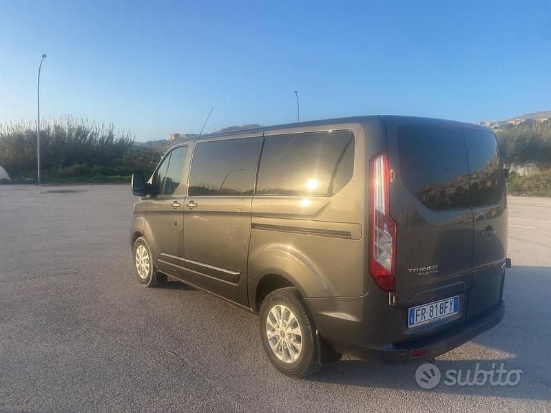 Usata Ford Transit Custom 2018 Grigio Berlina