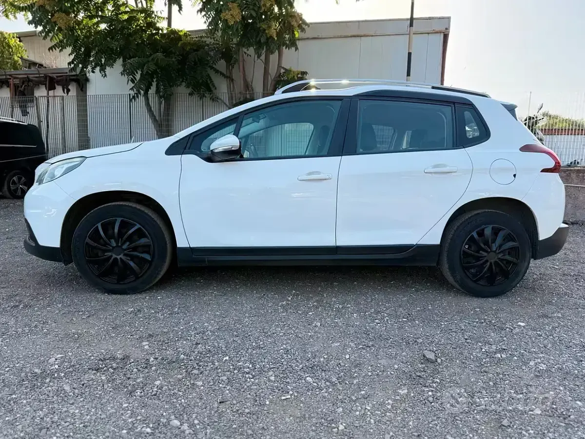 Usata Peugeot 2008 83 CV (61 kW) 2019 Bianco SUV