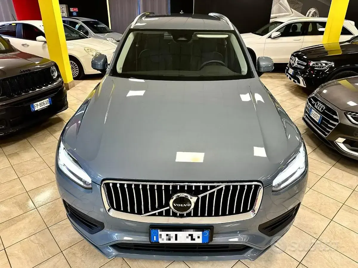 Usata Volvo XC90 235 CV (172 kW) 2023 Grigio SUV