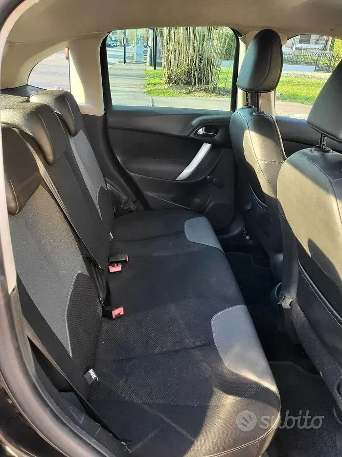 Usata Citroën C3 95 CV (69 kW) 2012 Nero Berlina