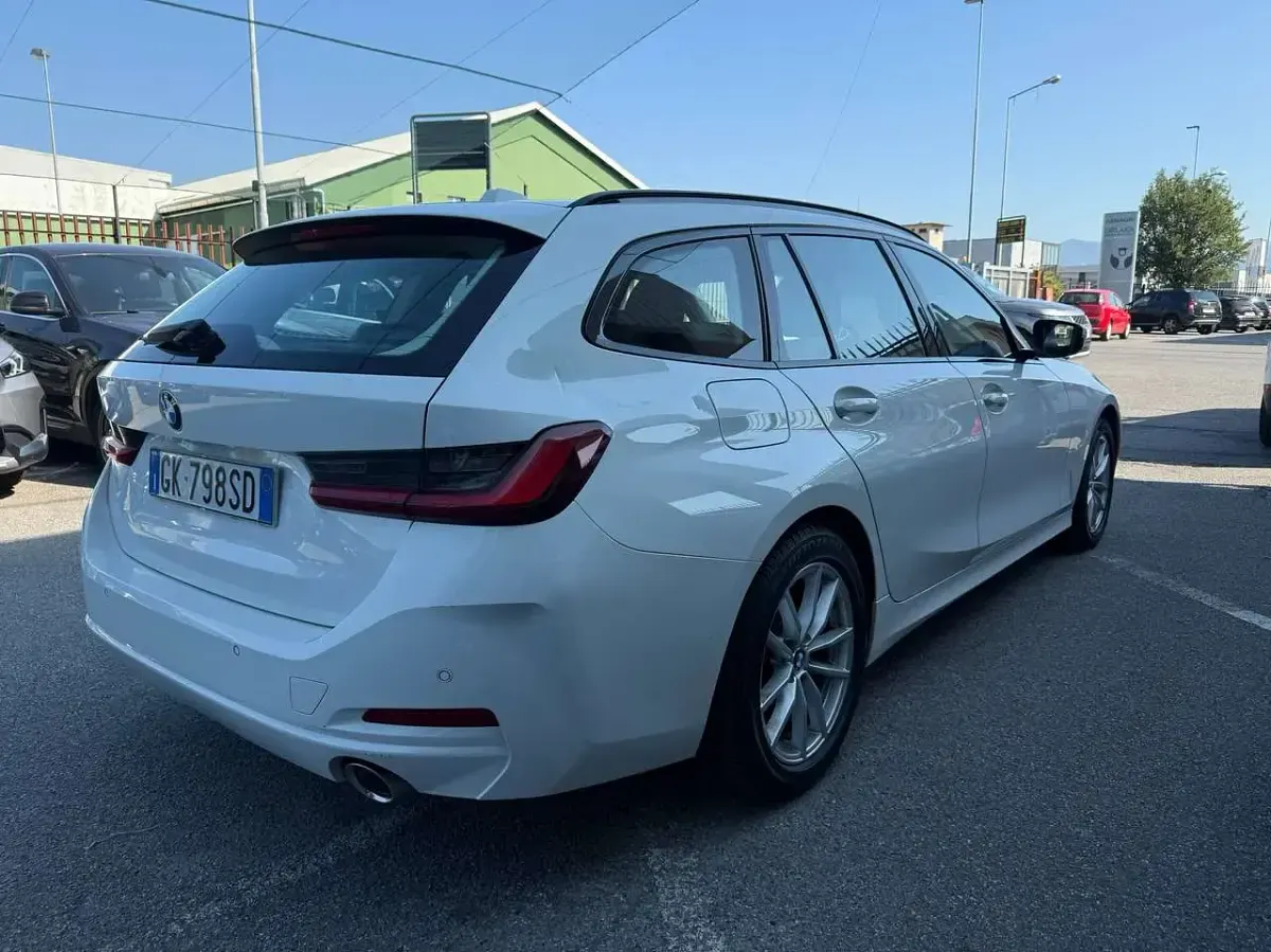 Usata BMW 316 122 CV (89 kW) 2022 Bianco Station wagon