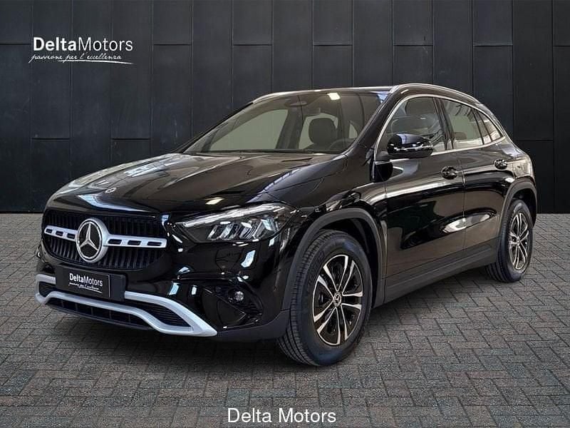Usado Mercedes GLA180 Advanced 116 CV (85 kW) 2026 SUV