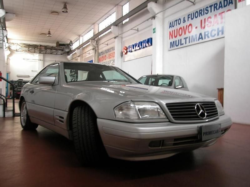 Usata Mercedes SL320 231 CV (169 kW) 1997 Argento Cabrio