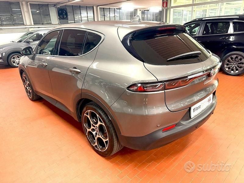 Usata Alfa Romeo Tonale Sprint 131 CV (96 kW) 2022 Grigio scuro SUV